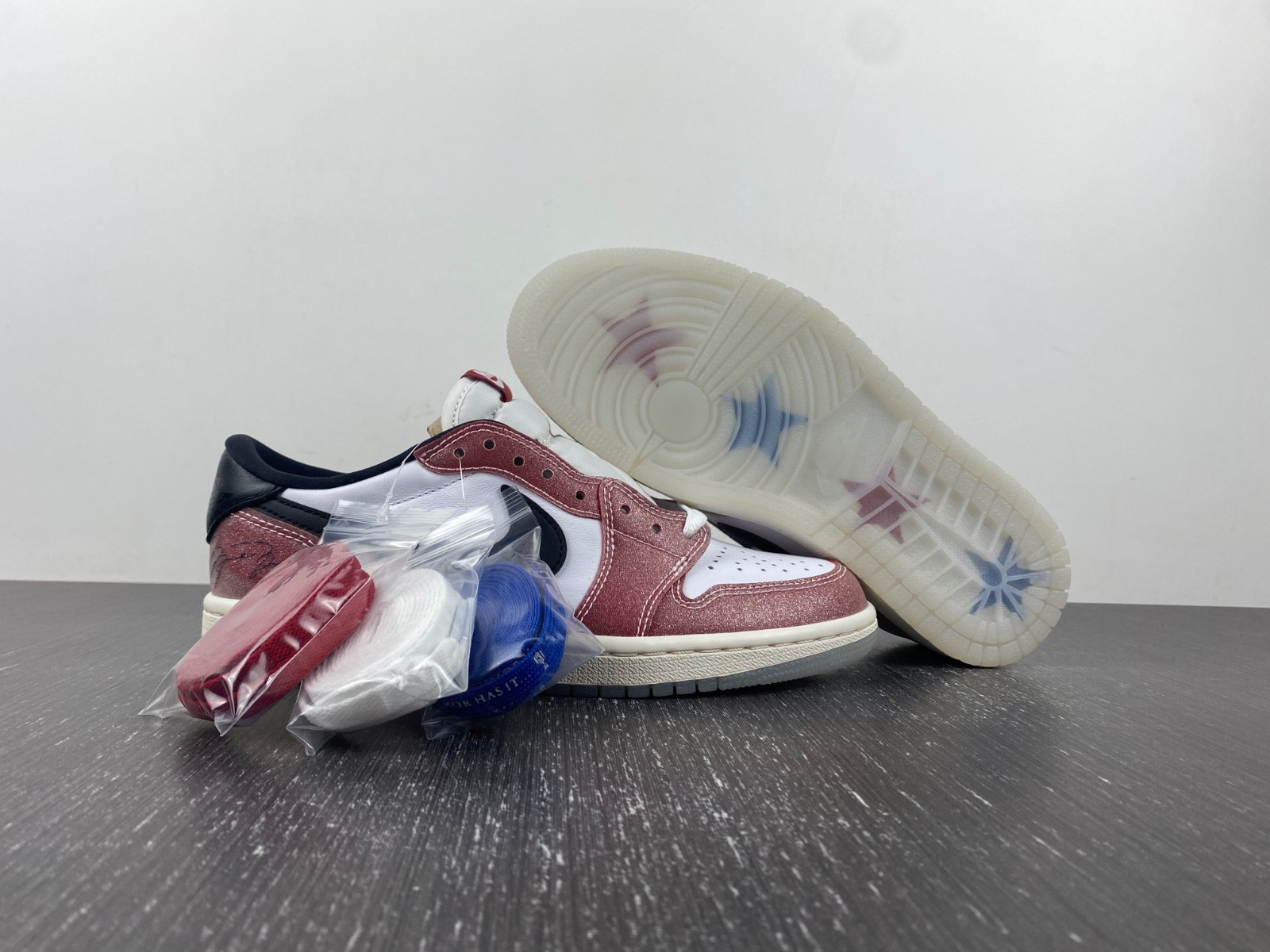 Trophy Room x Air Jordan 1 OG Low FN0432-017