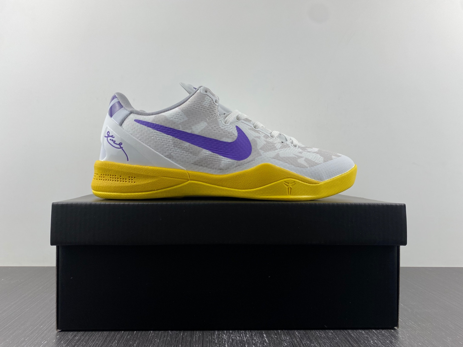 Nike Kobe 8 Easter 555035--101