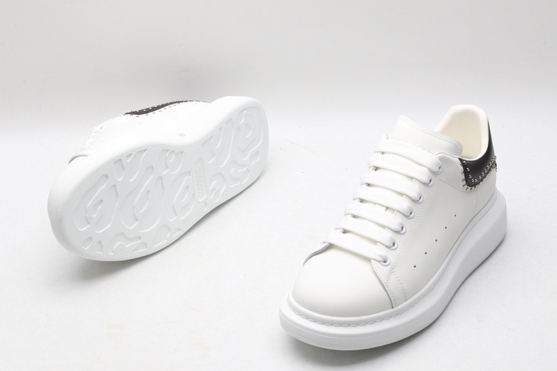 ALEXANDER MCQUEEN SNEAKER