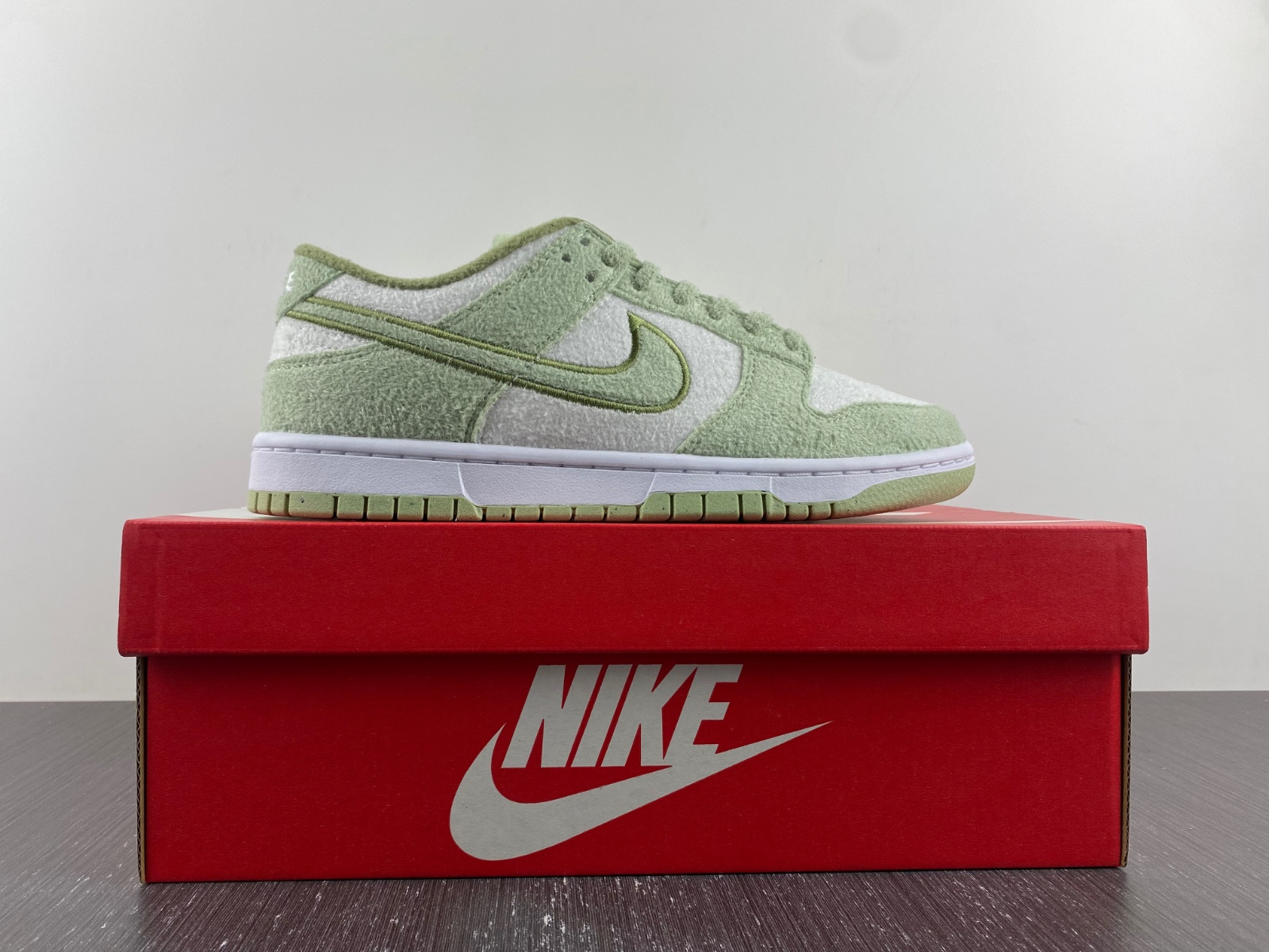 Nike Dunk Low "Fleece Green" DQ7579-300