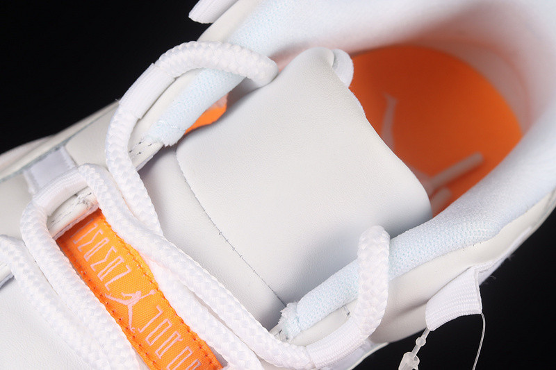 Air Jordan 11 Low WMNS “Citrus" AH7860-139