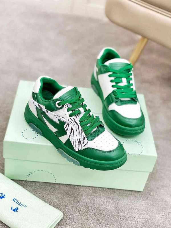 Off-White c/o Virgil Abloh