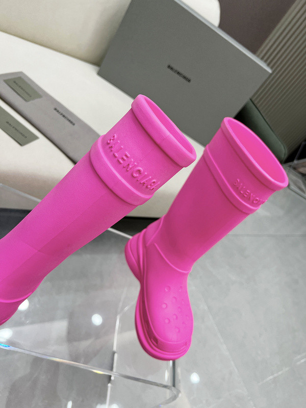 ba*len*cia*ga x Cr*0*s boot pink