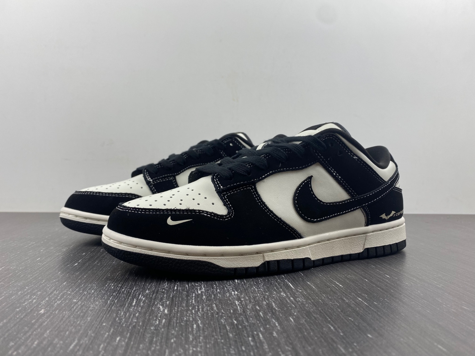 V x Nike Dunk Low Batman Black White FC1688-300