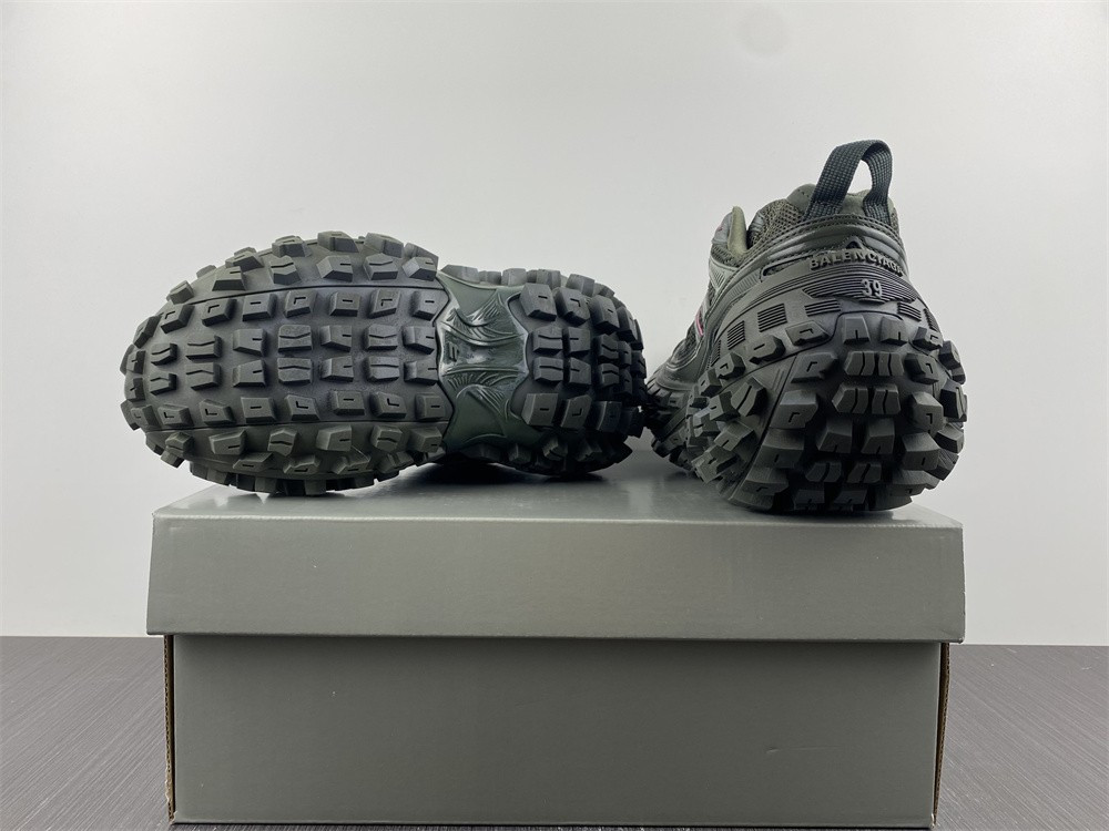 Ba*len*cia*ga bouncer chunky-sole sneakers