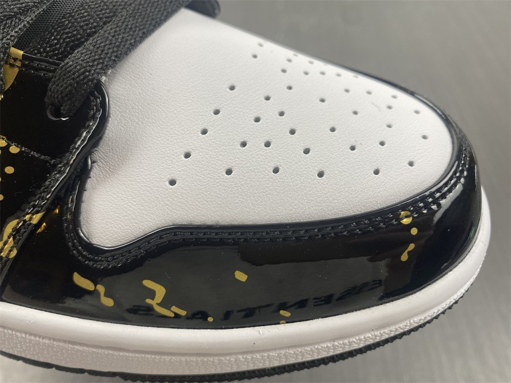 AIR JORDAN 1 MID 554724-132