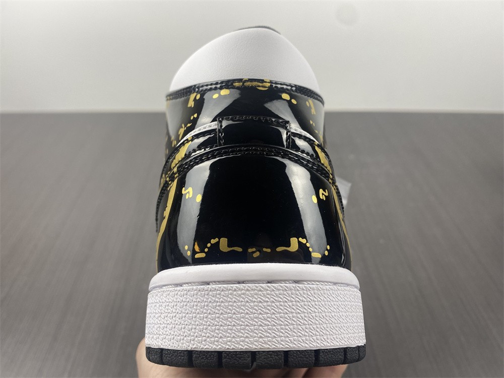 AIR JORDAN 1 MID 554724-132