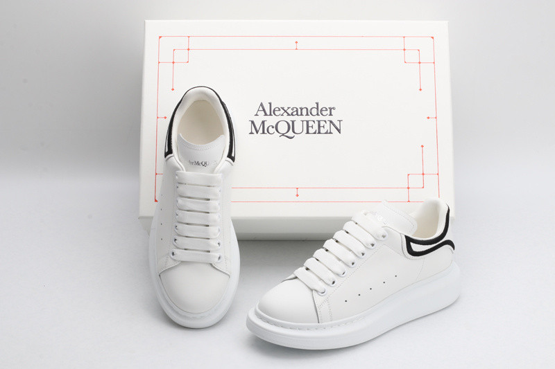 ALEXANDER MCQUEEN SNEAKER