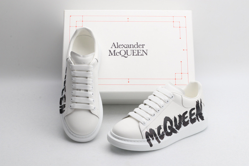 ALEXANDER MCQUEEN SNEAKER