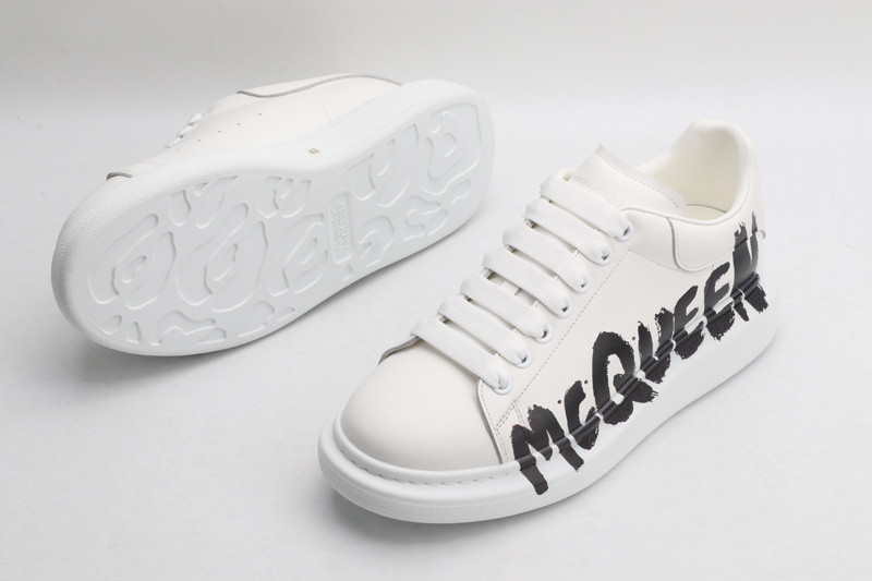 ALEXANDER MCQUEEN SNEAKER