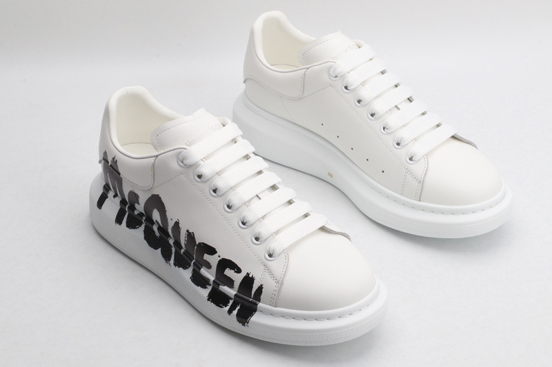 ALEXANDER MCQUEEN SNEAKER