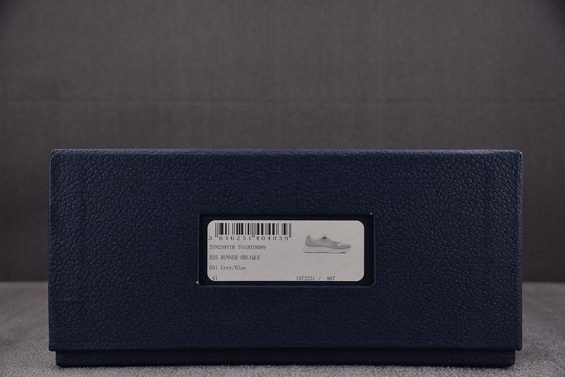 D10r B25 Oblique Runner Sneaker