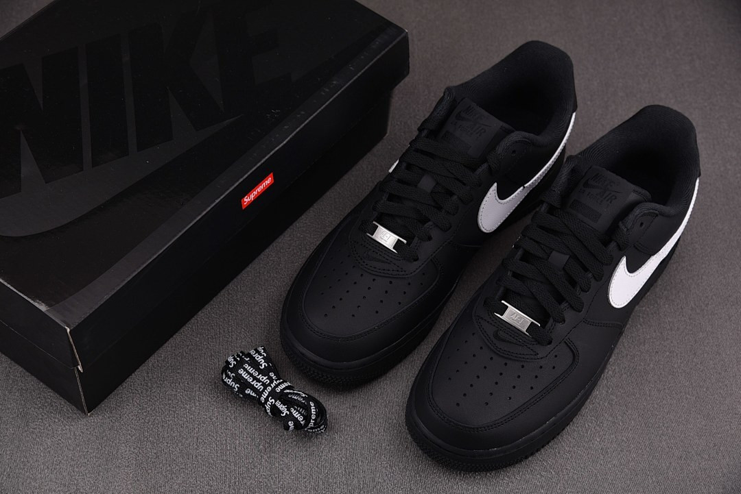 S*prem* × NIKE AIR FORCE 1 LOW CU9225-002