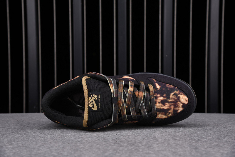 Nike Dunk SB Low Pushead 2 536356-002