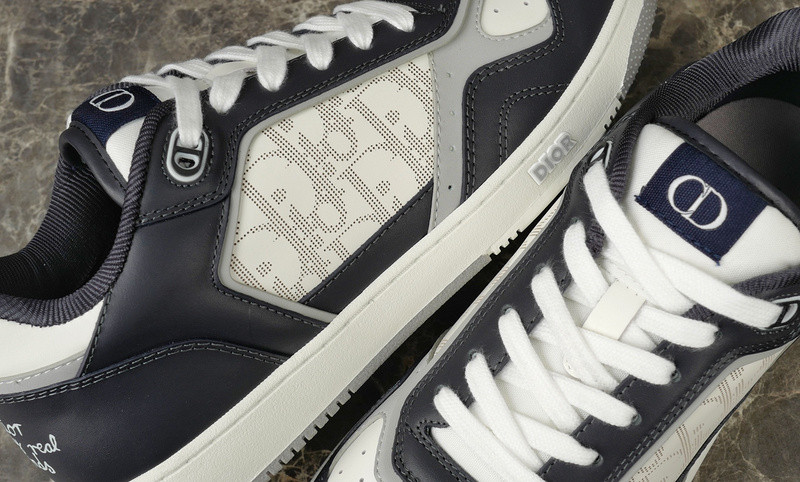 DIOR SNEAKERS