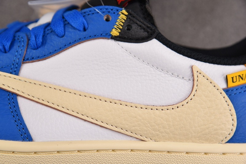 Travis Scott x Air Jordan 1 Low UNION DM7866-111