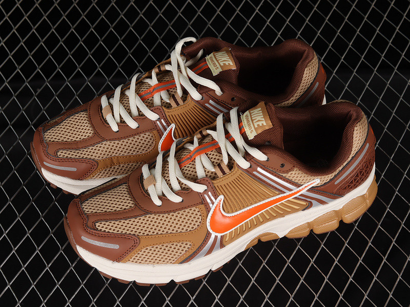 Nike Air Zoom Vomero 5