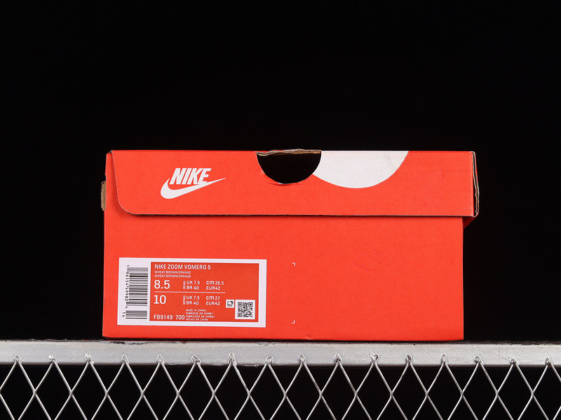 Nike Air Zoom Vomero 5