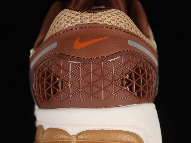 Nike Air Zoom Vomero 5