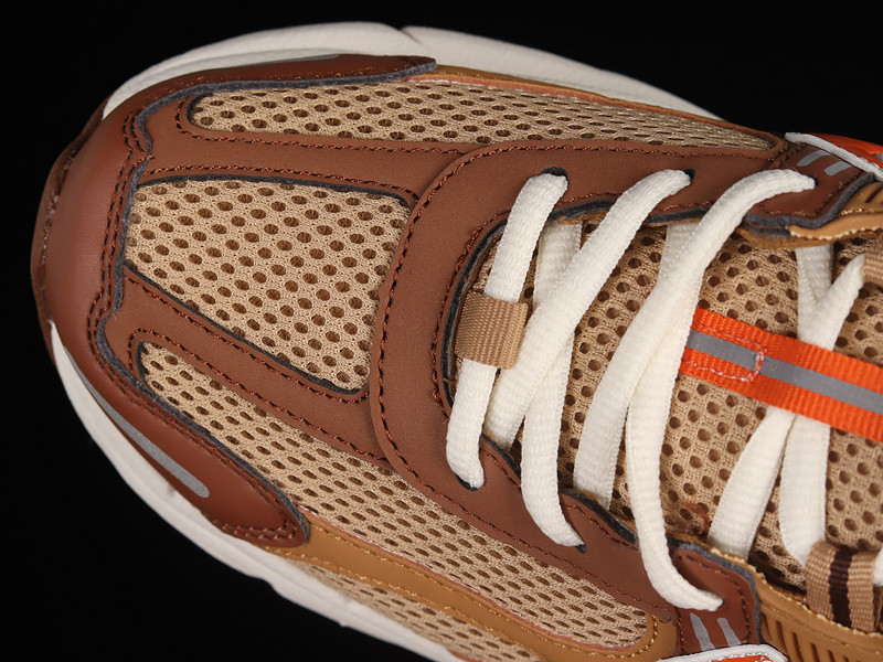 Nike Air Zoom Vomero 5