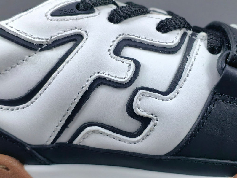 FENDI SNEAKERS