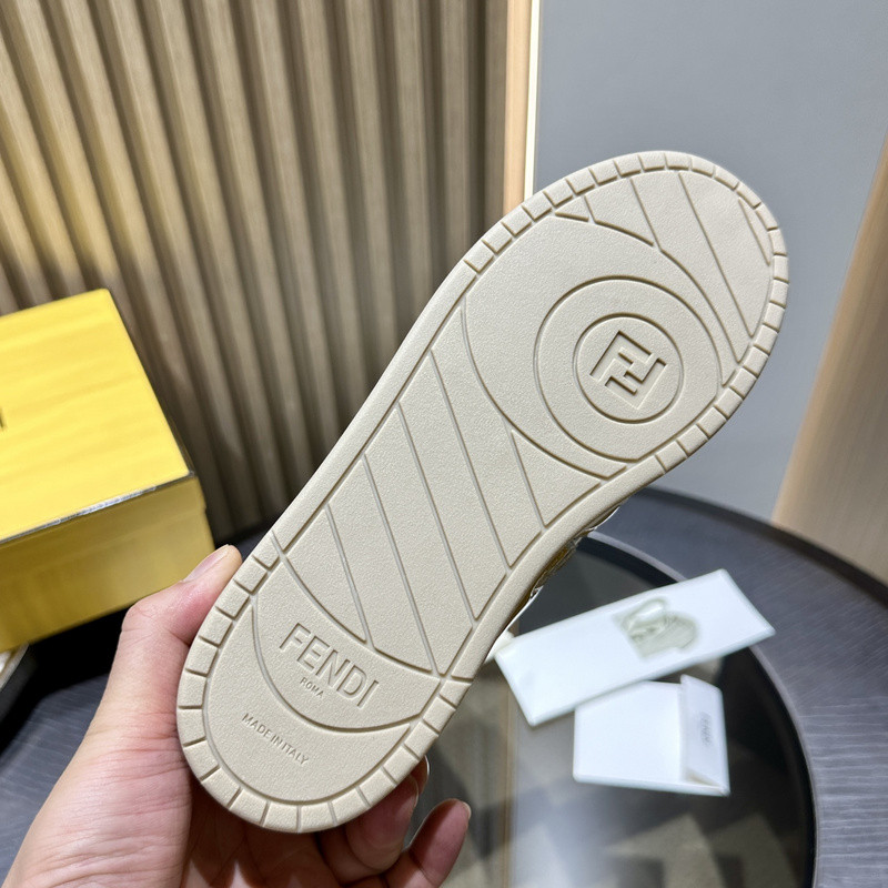 FENDI SNEAKERS