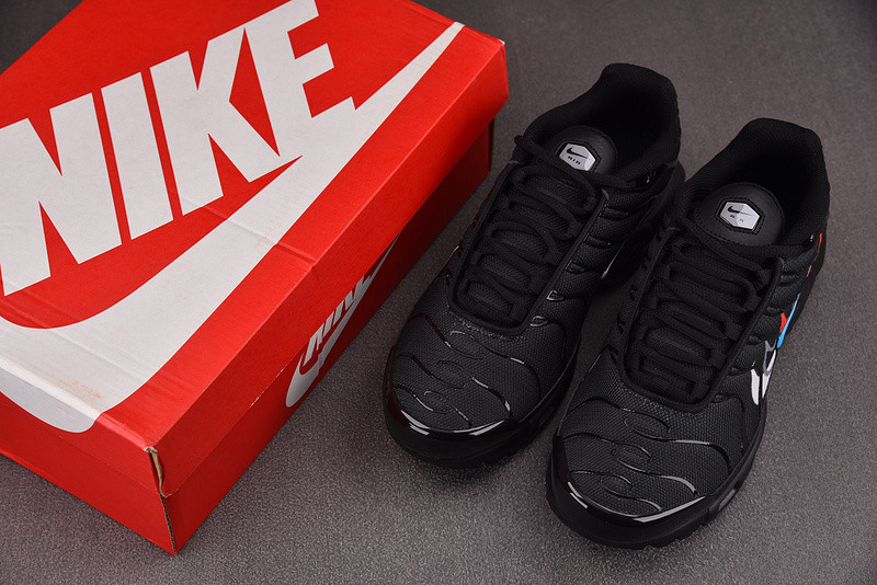 Nike Air Max Plus "Multi-Swoosh" | FJ4224-001