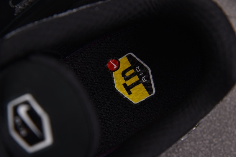 Swarovski x Nike Air Max Plus Moonlight FZ4237-001