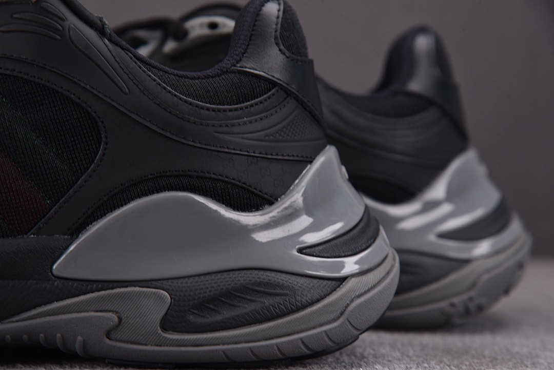 Gvc*1 2.0 Low Top Sneaker