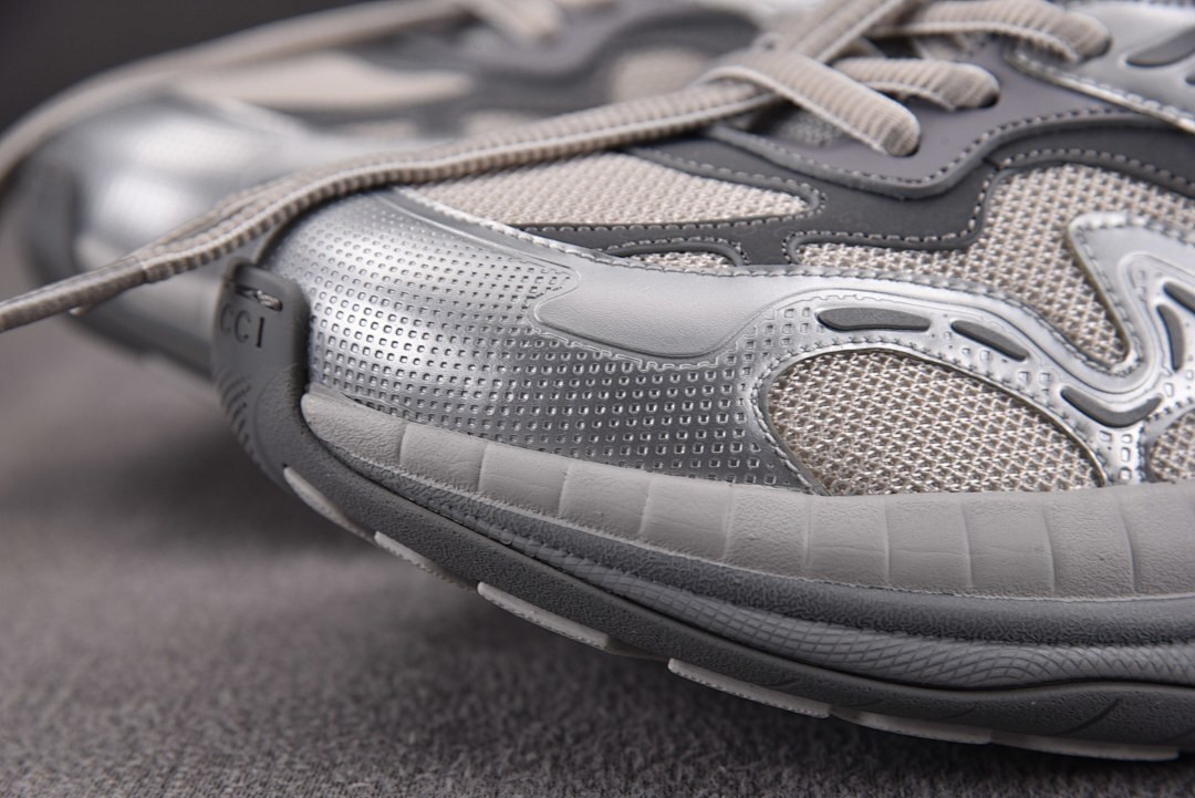 Gvc*1 2.0 Low Top Sneaker