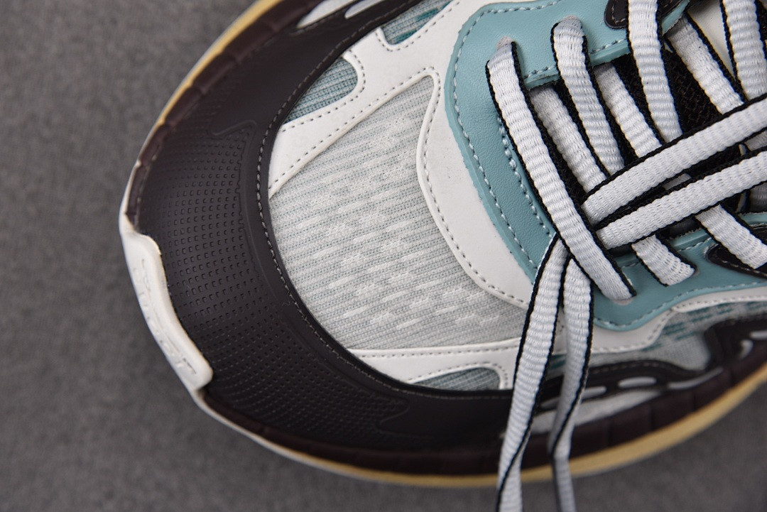 Gvc*1 2.0 Low Top Sneaker