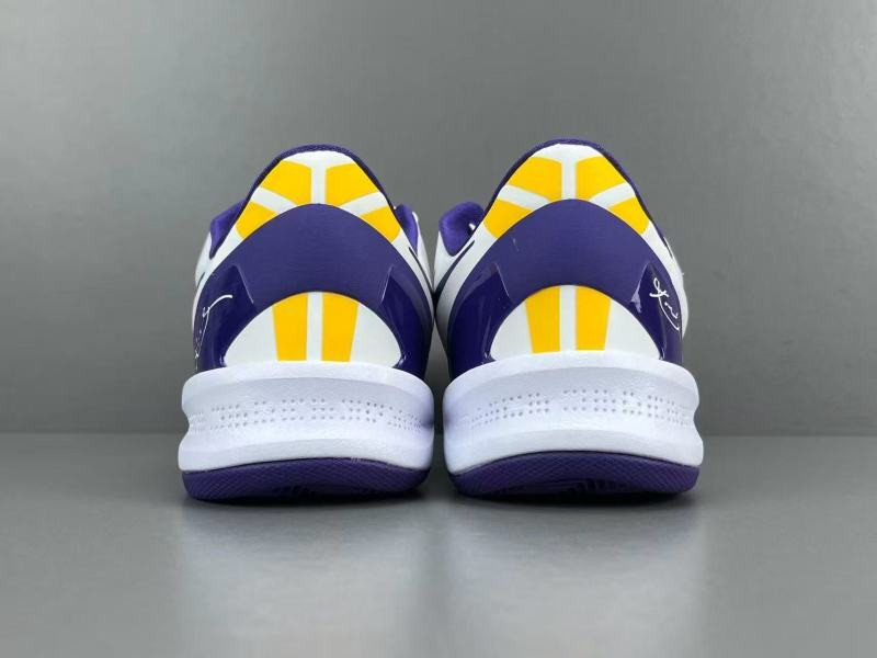 Nike Kobe 8 Protro Whit Court Purple HF7485-001