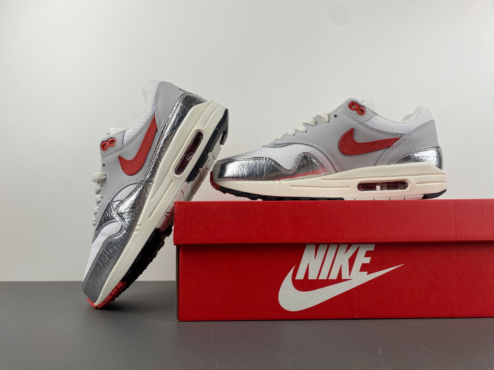 Nike Air Max 1 PRM SE Hot Sauce HF7746-100