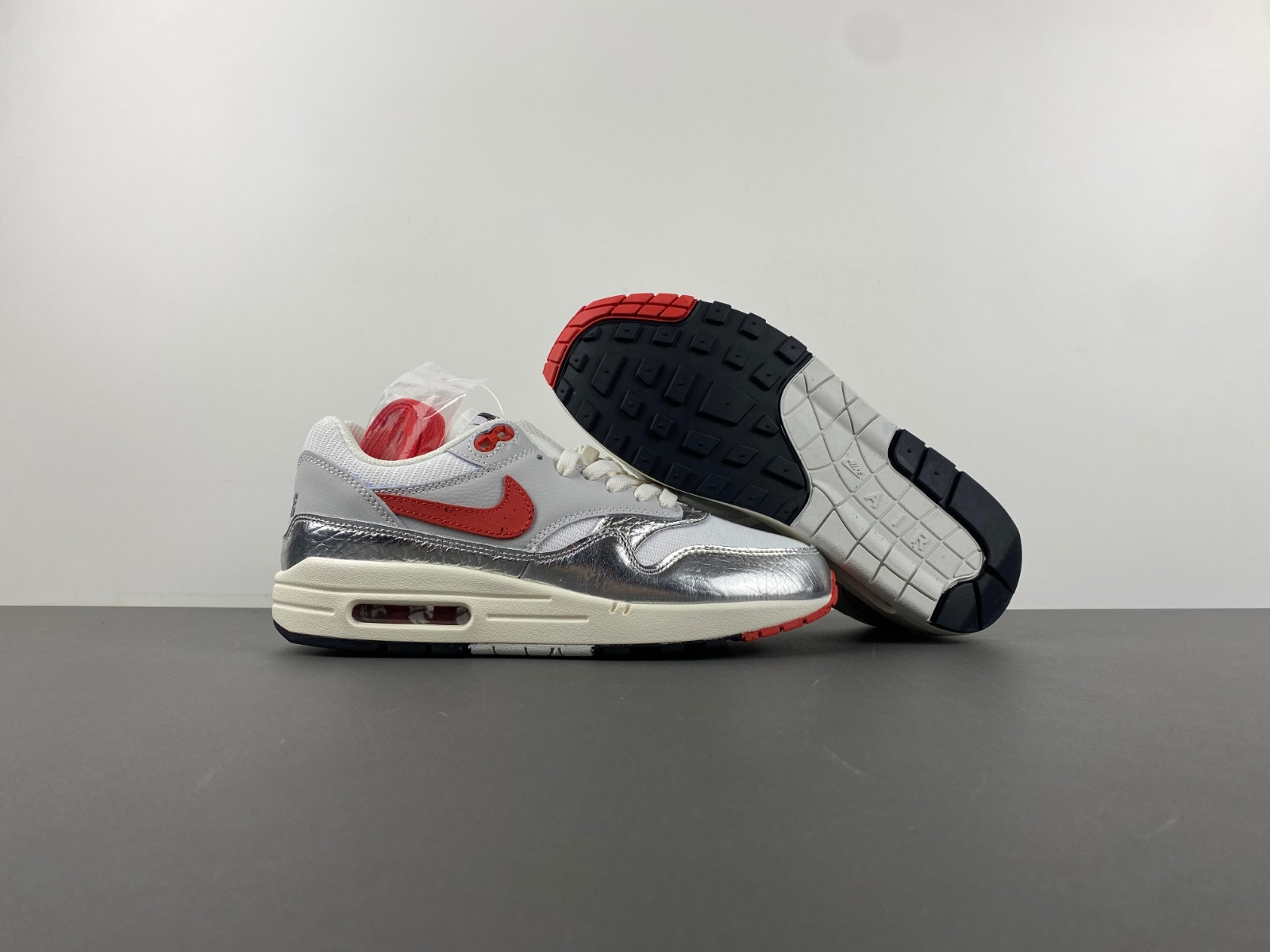Nike Air Max 1 PRM SE Hot Sauce HF7746-100
