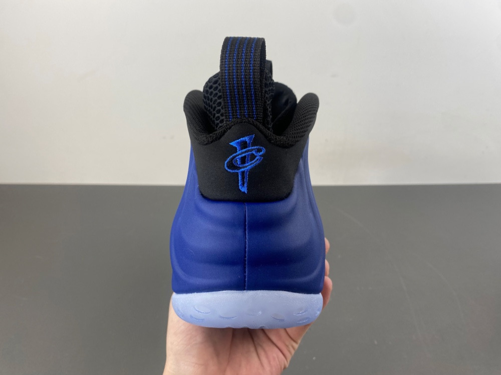 Nike Air Foamposite One Deep Royal HJ5195-400