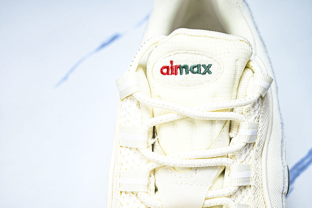 UNDEFEATED Nike Air Max 95 "Sail" IB4453-100