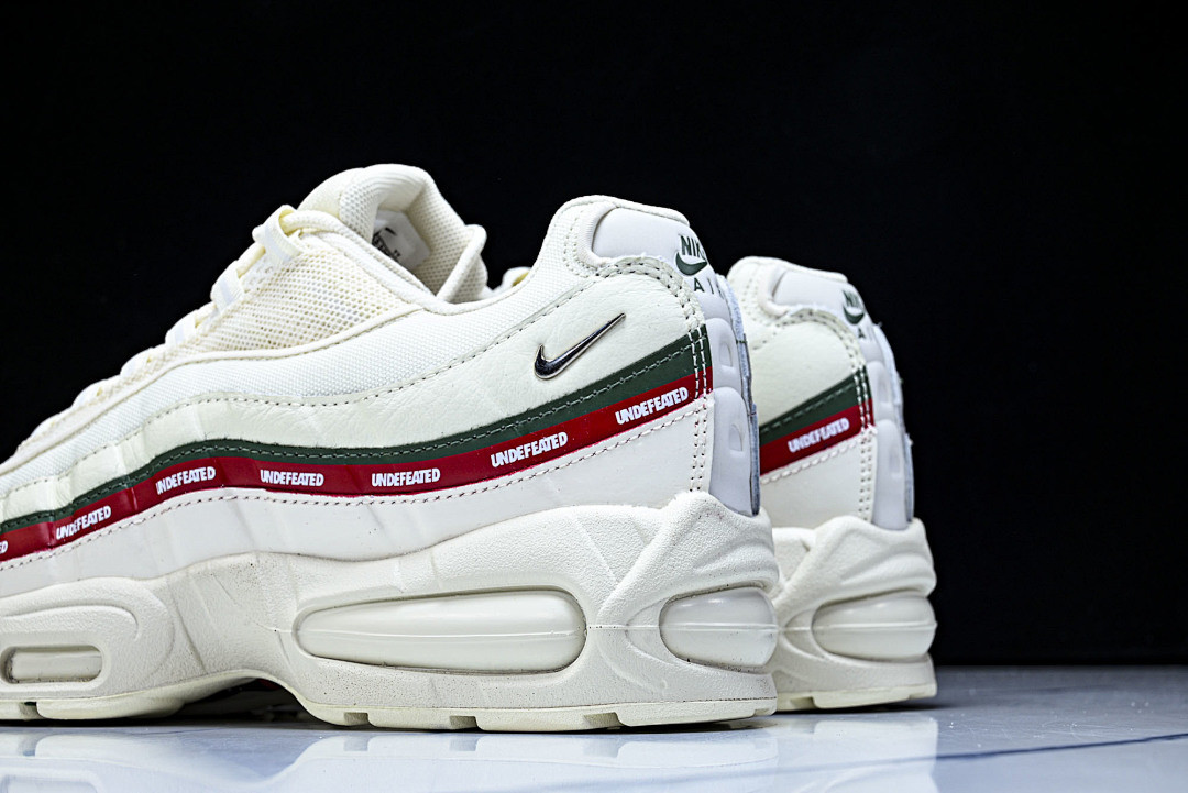 UNDEFEATED Nike Air Max 95 "Sail" IB4453-100