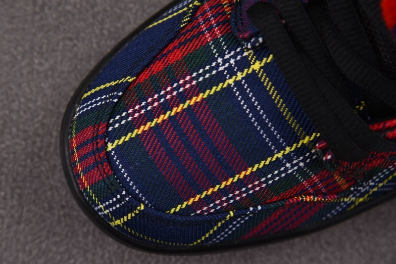 Nardwuar Nike SB Dunk Low II1493-600