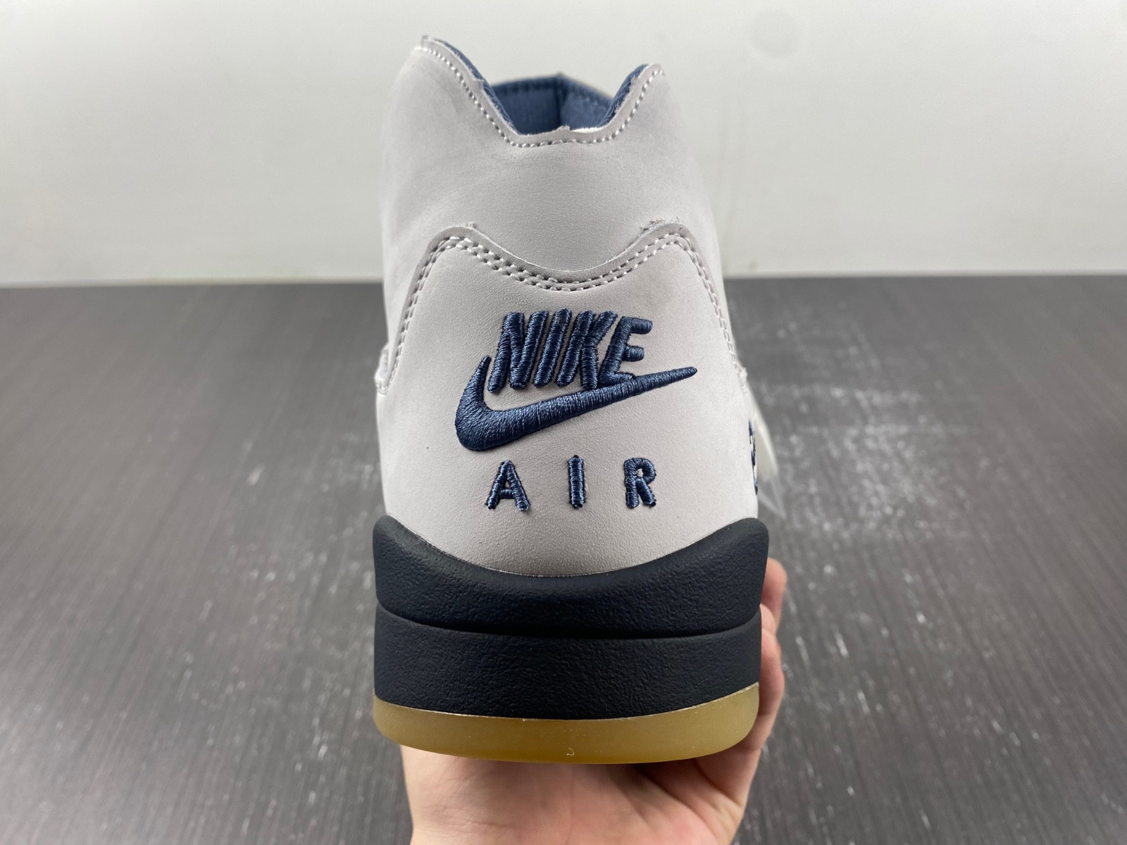 A Ma Maniére Air Jordan 5 Diffused Blue FZ5758-004