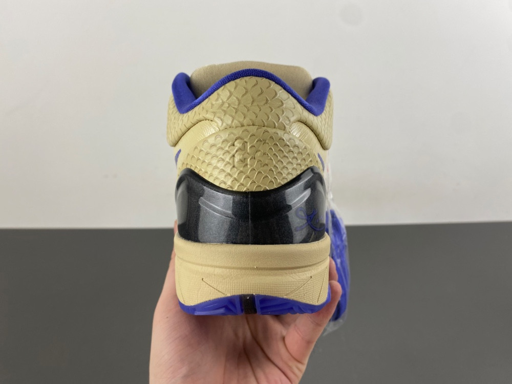 FC Barcelona Nike Kobe 4 Protro Team Gold IM2532-701