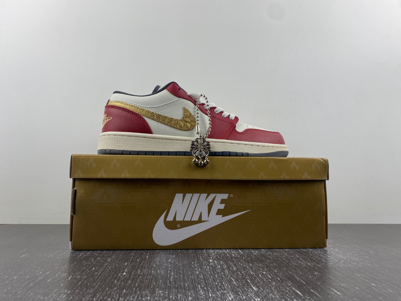 Air Jordan 1 Low "Chinese New Year 2024" | FJ5735-100