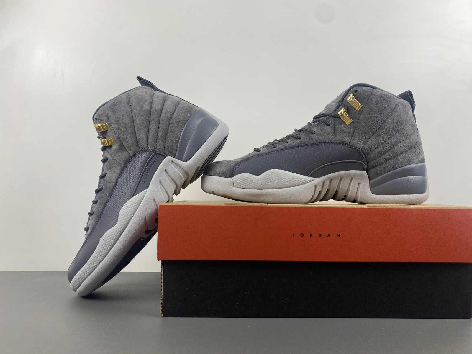 Air Jordan 12 Retro