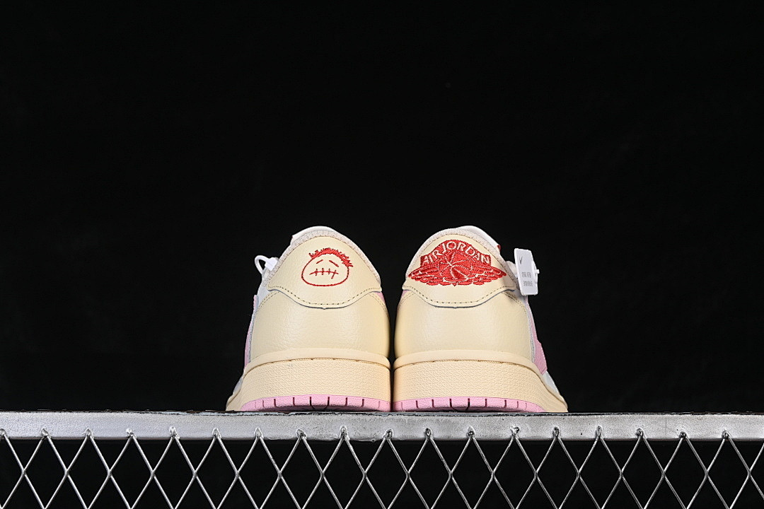 AIR JORDAN 1 LOW OG AJ1 LIGHT PINK/WHITE/APRICOT IQ7604-101