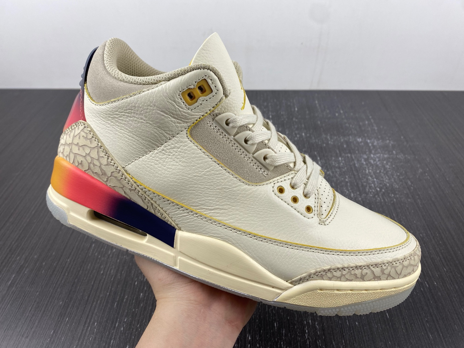 J Balvin x Air Jordan 3 "Medellín Sunset" FN0344-901