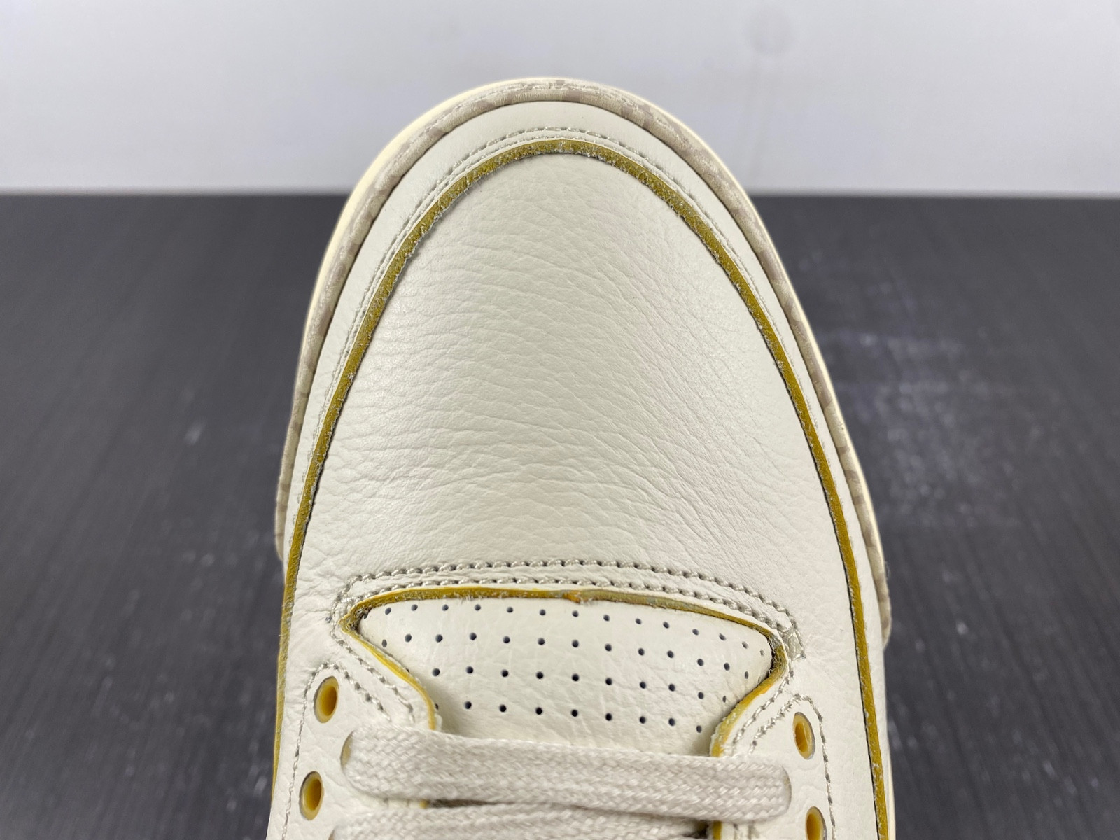 J Balvin x Air Jordan 3 "Medellín Sunset" FN0344-901