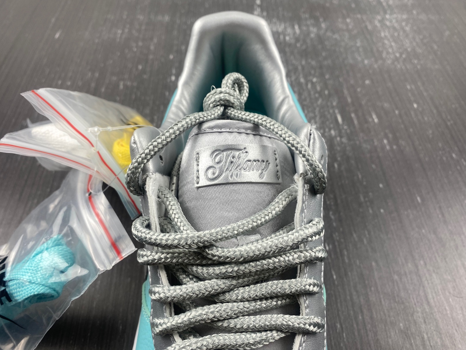 T*f*ny & co. x air force 1 low dz1382-003