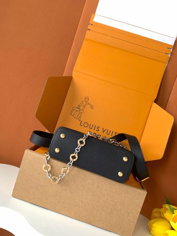 LV capucines Mini Black