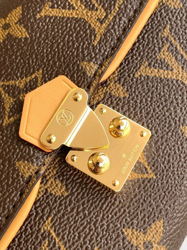 1V POCHETTE CAMILLE