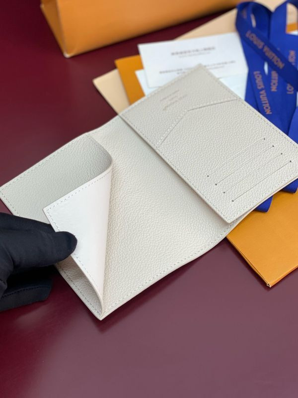 Passport Cover Monogram Empreinte Leather