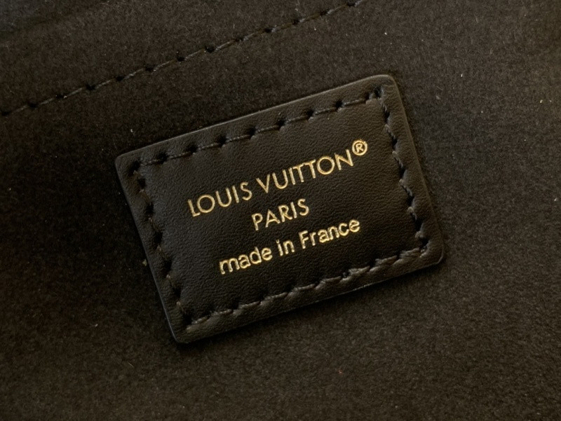 l0vis Vvtt0n alma bb bag